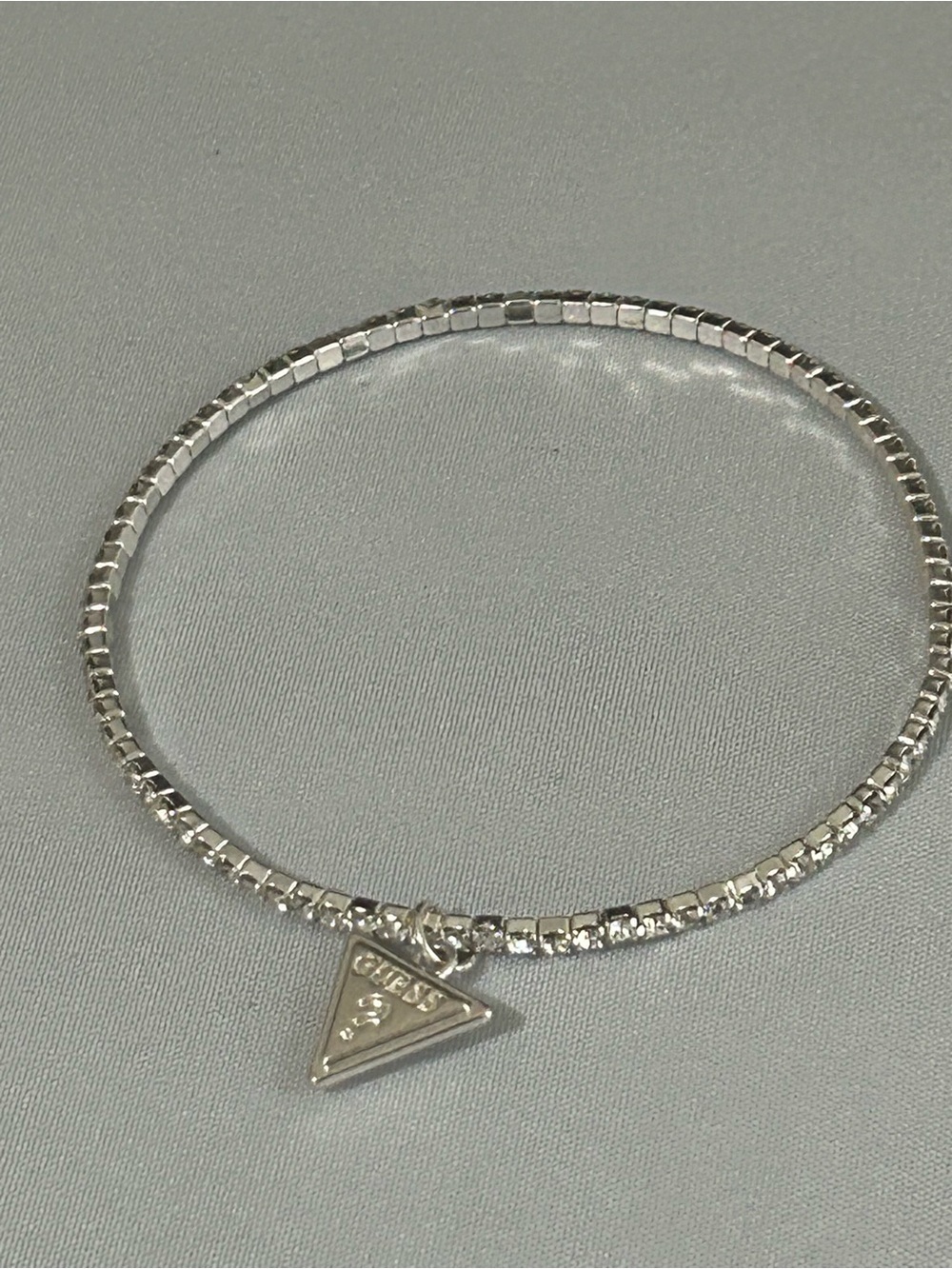 GUESS Silver-Tone Triangle Charm Rhinestone Stretch Bracelet